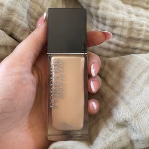 Dior forever skin glow
